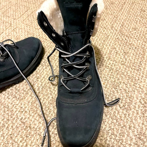 Timberland navy genuine suede & shearling fur boots - Picture 3 of 16